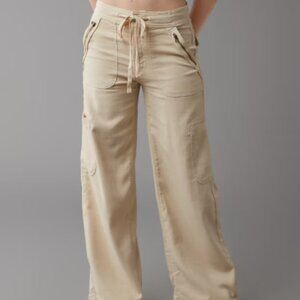 NWT American Eagle Dreamy Drape Linen Blend Baggy Wide Leg Cargo Pant Size 8